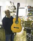 Mariano Conde guitare flamenco blanca