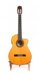 Guitare flamenca Cordoba 45FCE cutaway
