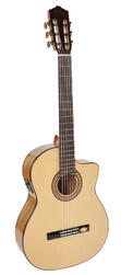 Salvador Cortez guitare flamenco Fishman pick-up
